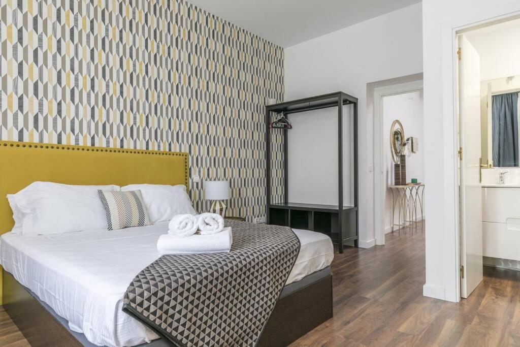 Apartamentos Plaza De Pedro Zerolo I Madrid Exterior photo