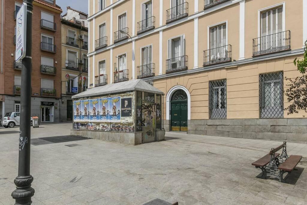 Apartamentos Plaza De Pedro Zerolo I Madrid Exterior photo